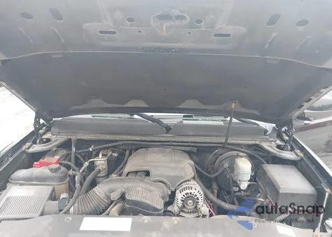 2010 GMC Sierra 1500 Denali z USA, uszkodzony, nr VIN 3GTRKXE21AG265916